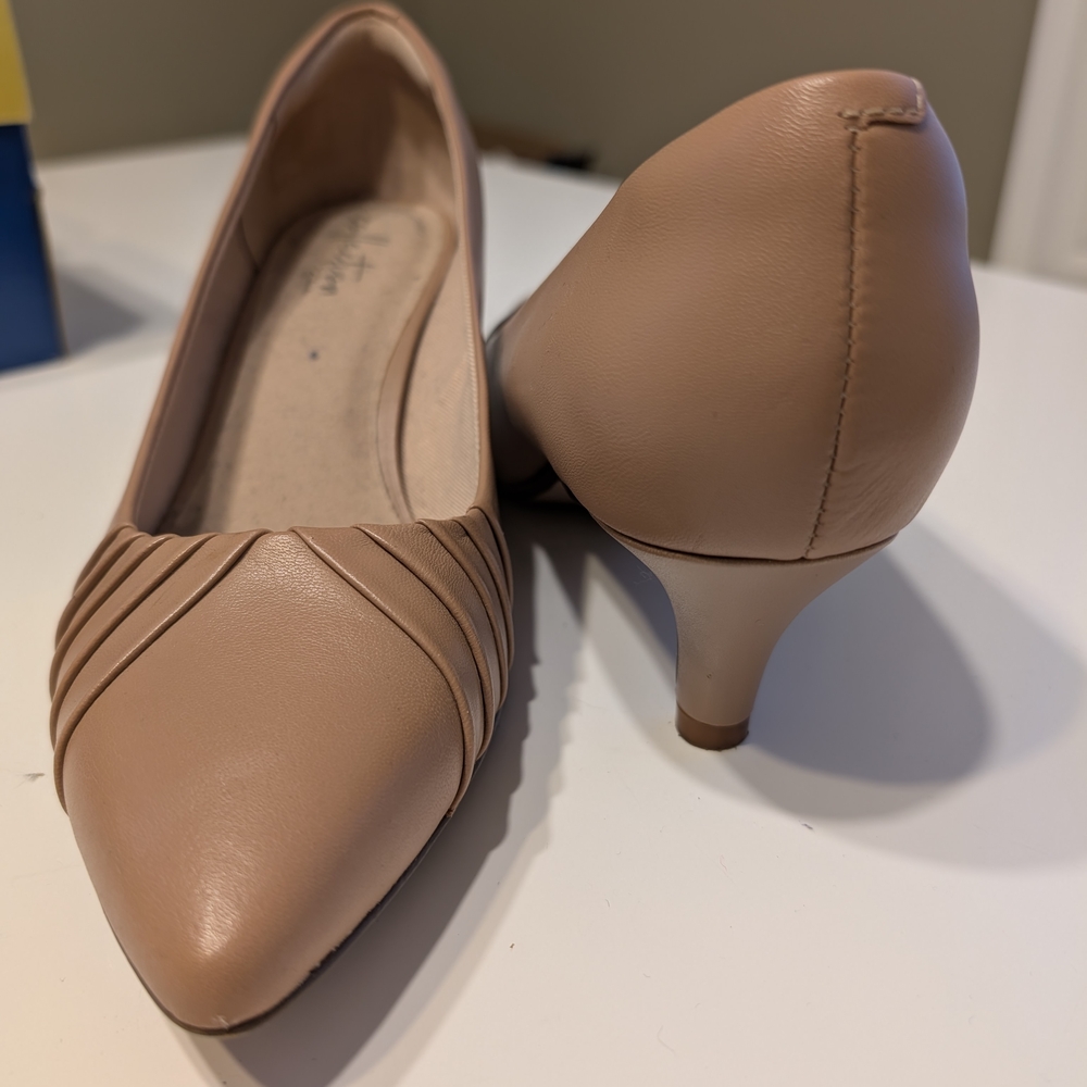 Clark's Court Heel Leather Dress Shoes -Size 7.5